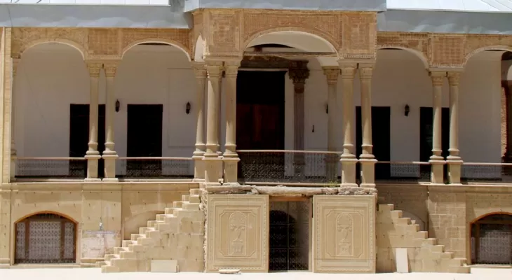 توقف عملیات ساخت و ساز در حریم قلعه فرادنبه چهارمحال وبختیاری