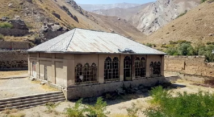 کاخ ناصرالدین شاه در شهرستانک