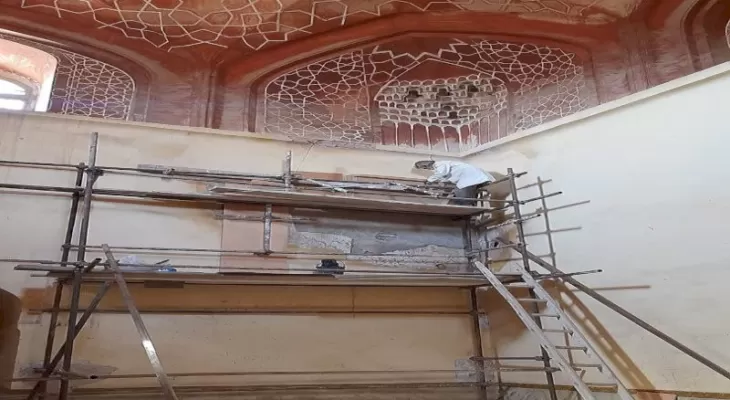 مرمت اضطراری تزئینات مزار قطب‌الدین‌ حیدر