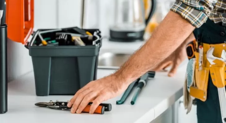 هزینه تعمیرات ساختمان بر عهده چه کسی است؟