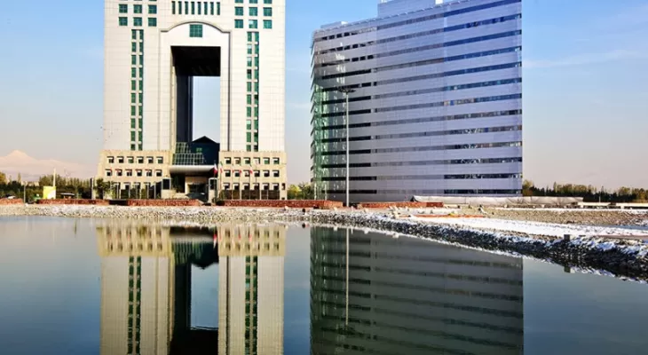 چرا تفکیک وزارت راه و شهرسازی اشتباه است؟