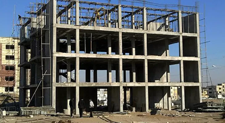 ساختمان های درحال اسکلت بندی