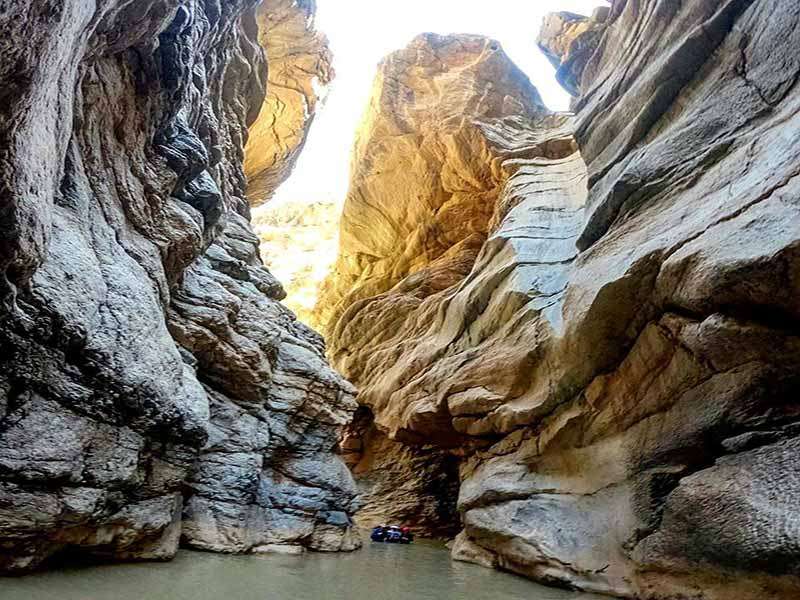 تنگه هلت با طبیعتی بکر در استان لرستان  + تصاویر