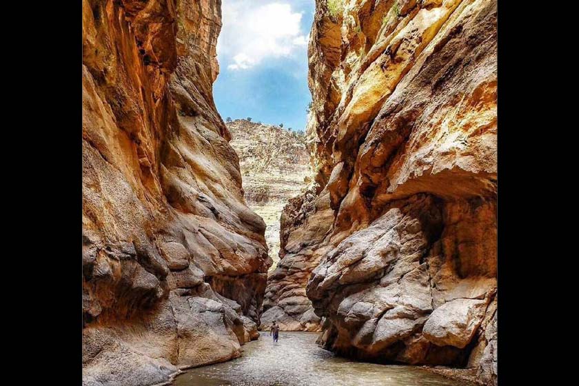 تنگه هلت با طبیعتی بکر در استان لرستان  + تصاویر