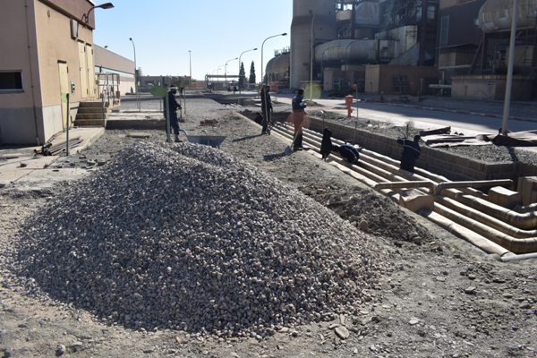 مسطح سازی و ترمیم فضای اطراف واحدهای نیروگاه طوس