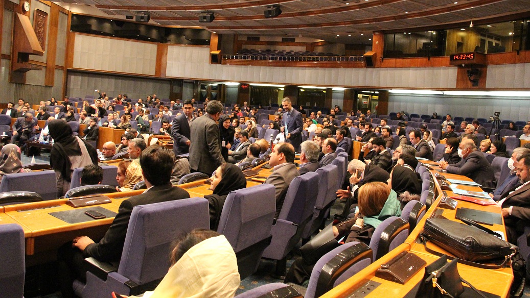 تصاویر نخستین گردهمایی طراحان،سازندگان و تولید کنندگان و صادرکنندگان صنعت ساختمان