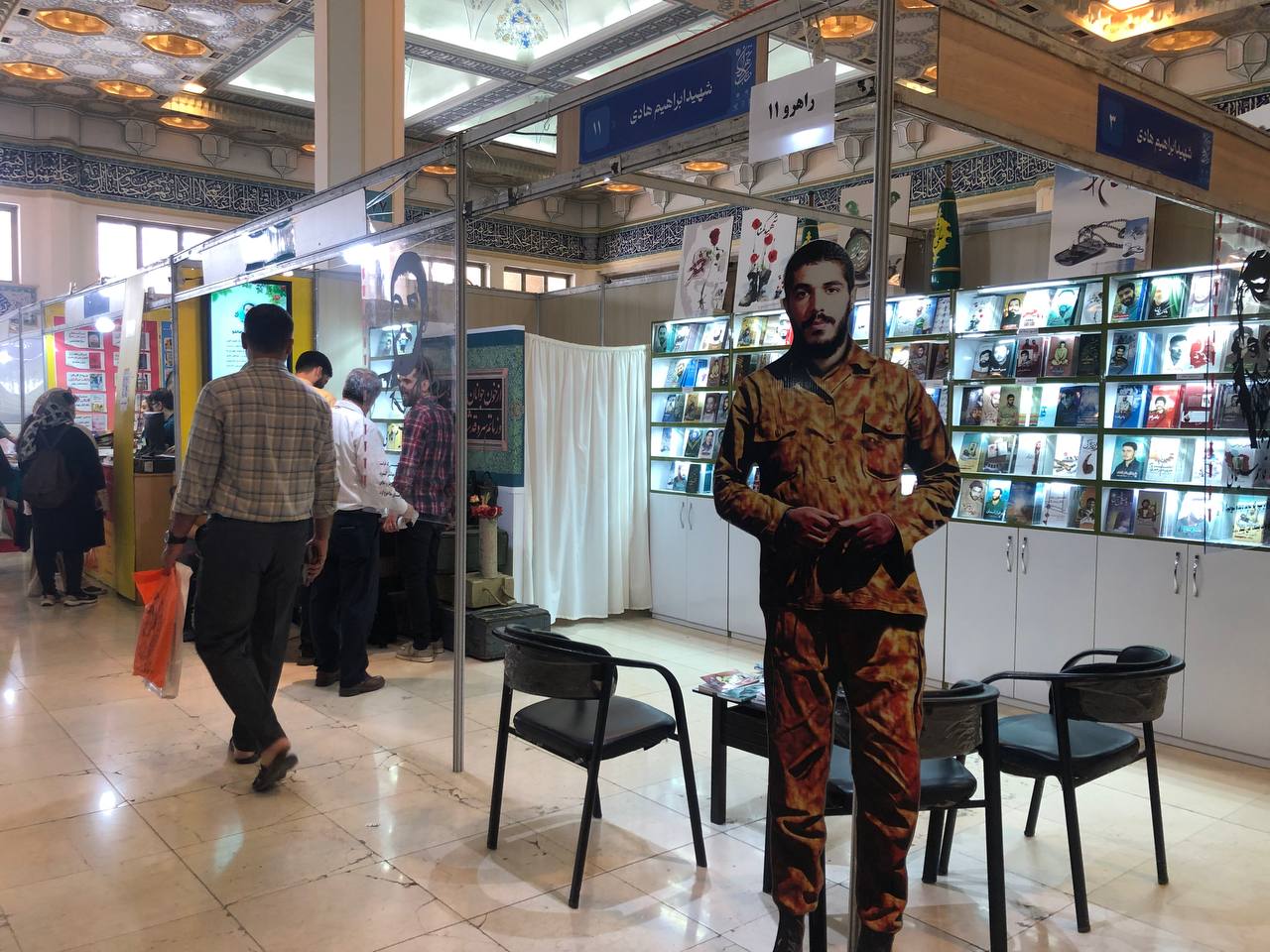 نمایشگاه کتاب تهران به نیمه رسید + تصاویر