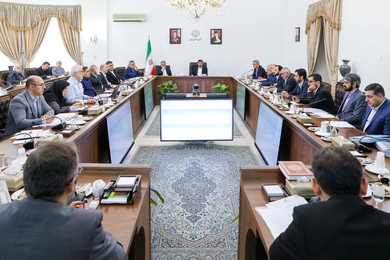 دستگاه‌های اجرایی در اولویت‌بندی ثبت سفارش و تخصیص ارز اهتمام کنند