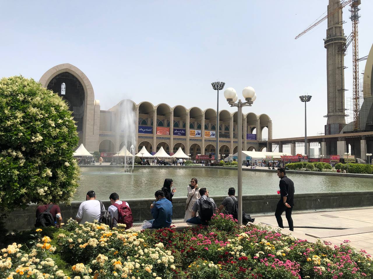 نمایشگاه کتاب تهران به نیمه رسید + تصاویر