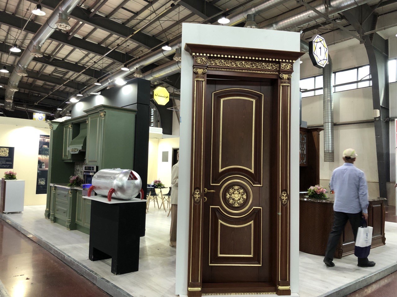 آغاز به کار بیستمین نمایشگاه صنایع و تجهیزات آشپزخانه،حمام و استخر