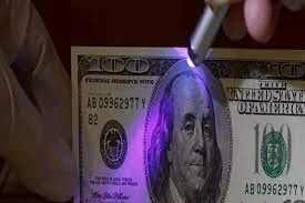 هشدار بانک مرکزی درباره وجود دلارهای تقلبی در بازار غیررسمی