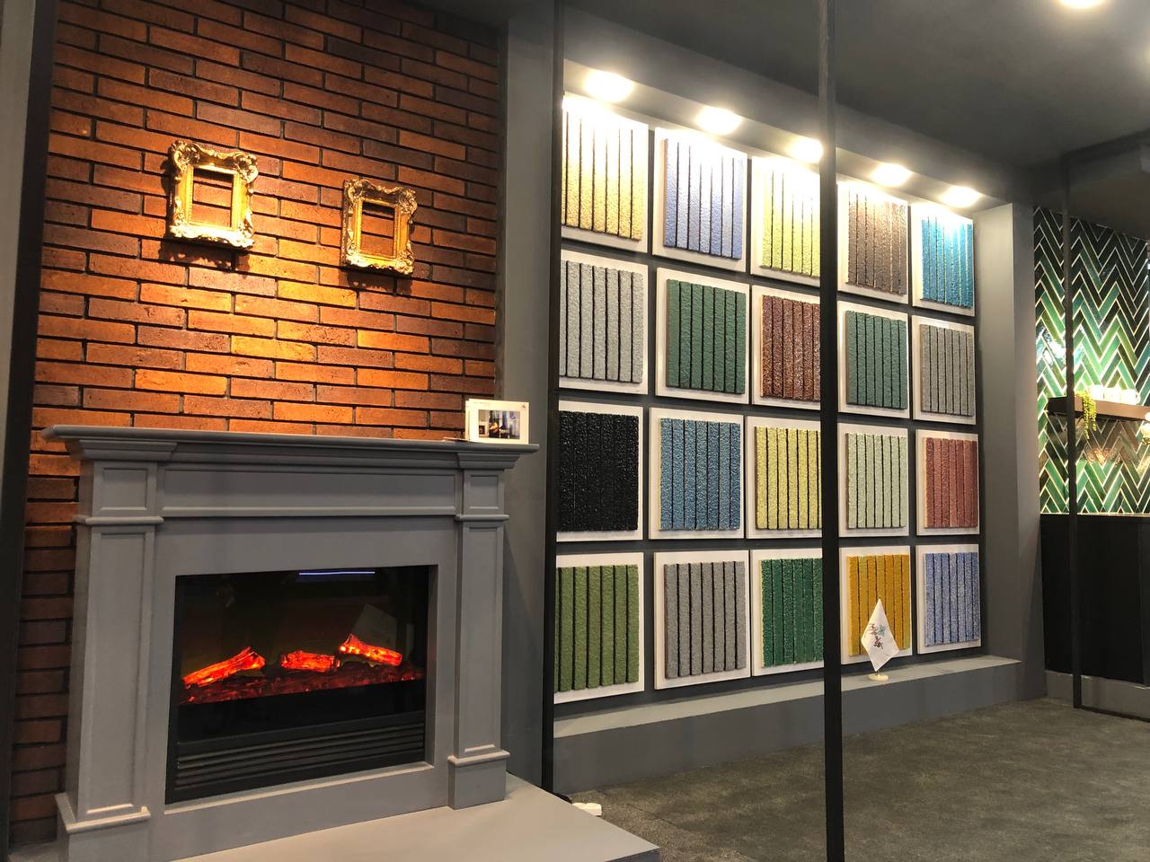 آغاز رقابت شرکت های ایرانی در بیست و سومین نمایشگاه صنعت ساختمان + تصاویر