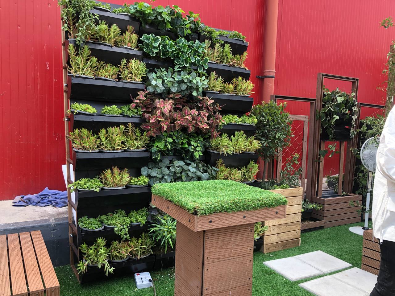 آغاز رقابت شرکت های ایرانی در بیست و سومین نمایشگاه صنعت ساختمان + تصاویر