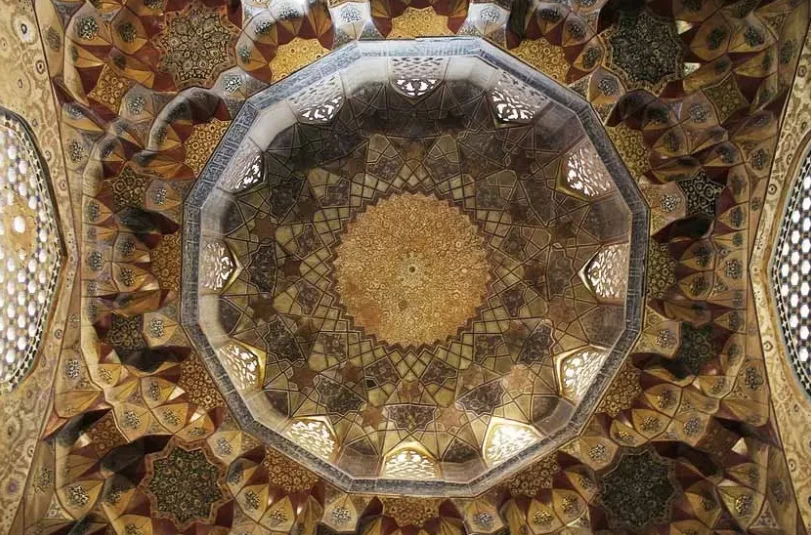 گنجعلی خان و هنر مقرنس کاری