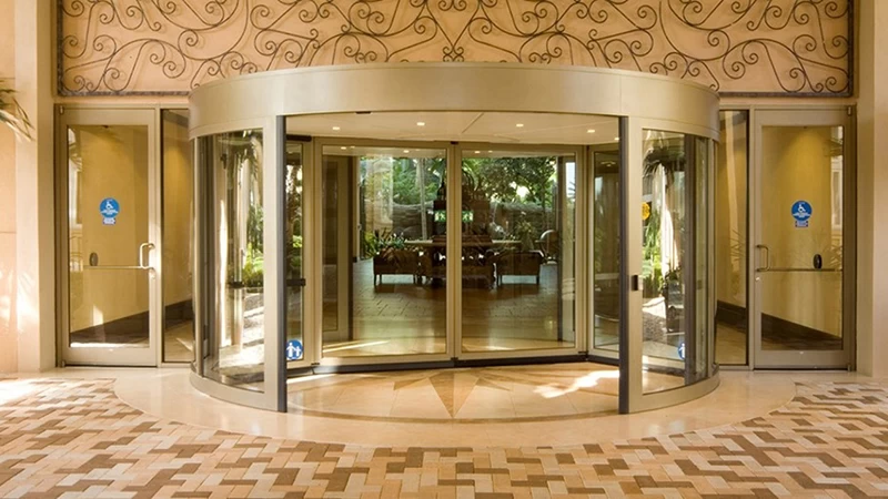 انواع درب اتوماتیک شیشه ای، لولایی و تاشو