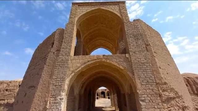 کاروانسرای متین السلطنه آران و بیدگل در آستانه تخریب