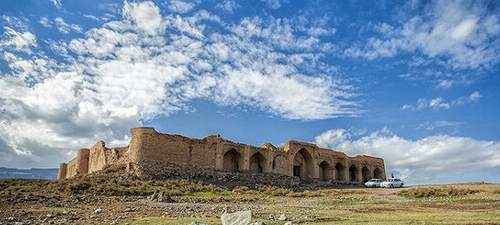کاروانسرای «ورده» آماده واگذاری به سرمایه‌گذار جدید