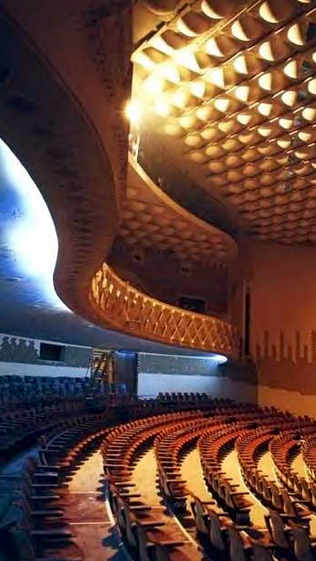 معماری ساختمان تئاتر شهر تهران