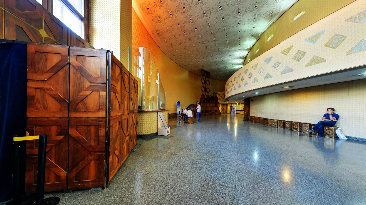 معماری ساختمان تئاتر شهر تهران