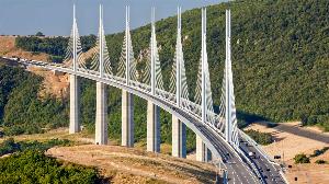  پل میلائو فرانسه بلندترین پل جهان