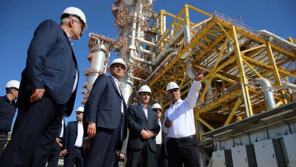 بازدید رییس ستاد اجرایی از پالایشگاه استحصال اِتان پارسیان