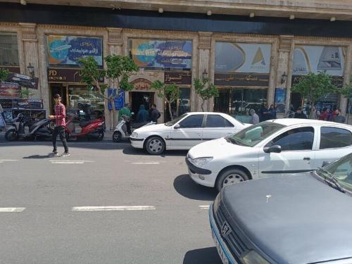 آغاز ریزش دلار در بازار آزاد در روز بدون مشتری!