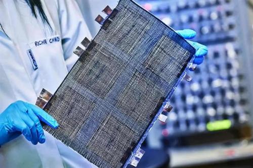 انقلاب در صنعت انرژی؛ باتری های فیبر کربنی، آینده را متحول می کنند!