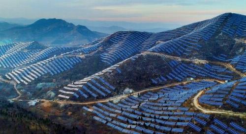 ویدیو/ بزرگترین مزرعه پنل های خورشیدی