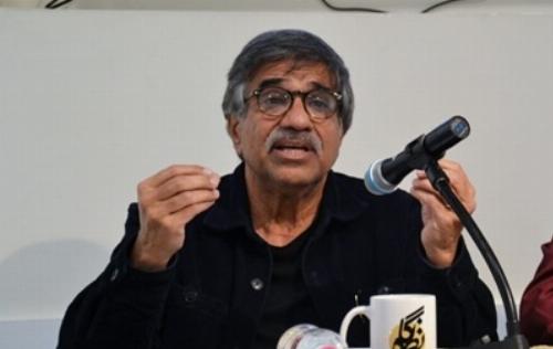 شعار “تا زمین زیرساخت نداشته باشد، واگذار نمی کنیم”، بهانه ای نمایشی است