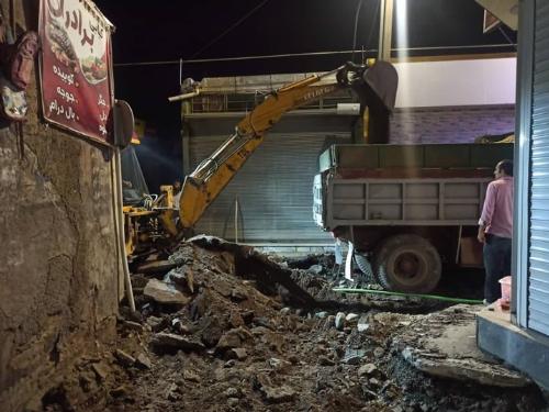 عملیات کف سازی گذر تاریخی راسته غلامخان ارومیه