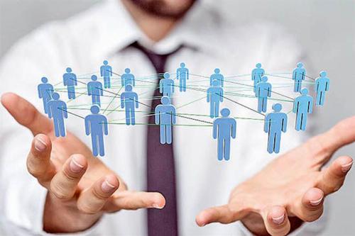  توانایی مدیریت منابع و سرمایه گذاری متعادل