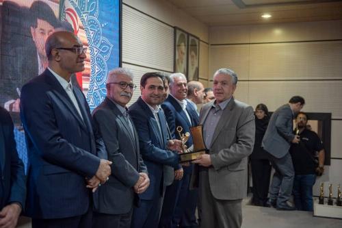 انتخاب سیمان غرب به عنوان واحد نمونه صنعتی کشور