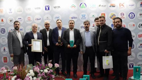  تجلیل از سیمان صوفیان در مراسم گرامیداشت روز صنعت و معدن