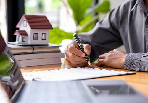 کمیسیون مشاوران املاک کاهش نیافته