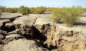 خشکسالی و کم آبی؛ عامل اصلی فرونشست زمین در بیشتر استان ها