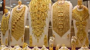 دلار ۱۲۰ هزار تومانی موتور گرانی بازار طلا را روشن کرد + جدول